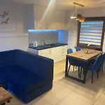 5 Metrow Od Morza Apartment Rewa