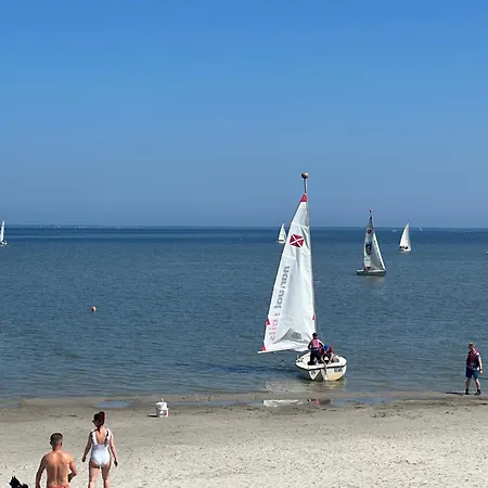 5 Metrow Od Morza Apartment *