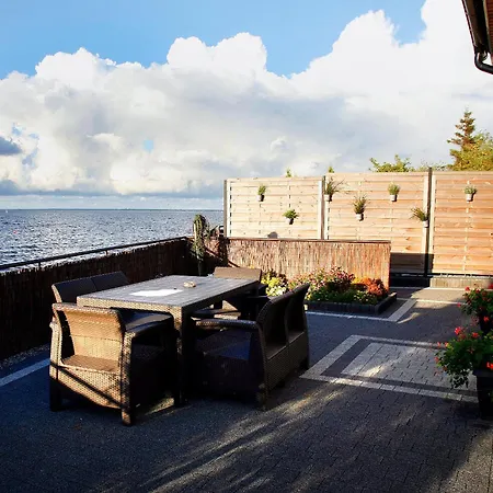 Apartment 5 Metrow Od Morza Rewa