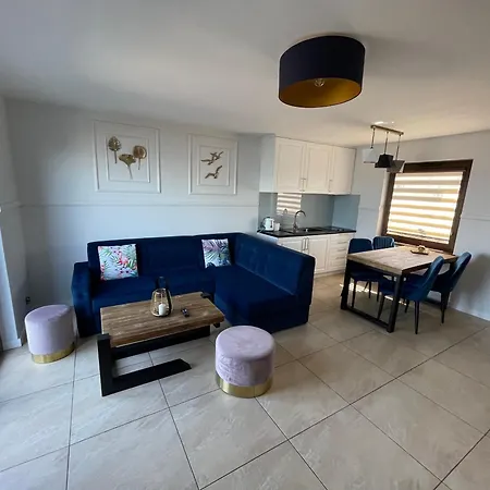 5 Metrow Od Morza Rewa