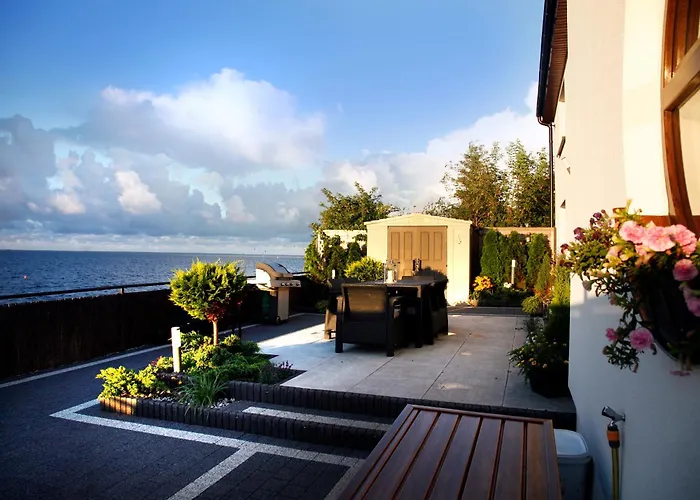 5 Metrow Od Morza Rewa